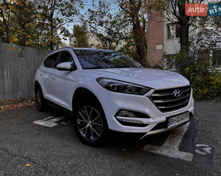 Хендай Туксон 2016 в Одессе на Automoto.ua Белый Хендай Туксон, объемом двигателя 2 л и пробегом 148 тыс. км за 20500 $, фото 5 на Automoto.ua