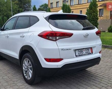 Белый Хендай Туксон, объемом двигателя 2 л и пробегом 221 тыс. км за 16500 $, фото 44 на Automoto.ua