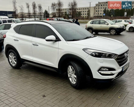Белый Хендай Туксон, объемом двигателя 2 л и пробегом 173 тыс. км за 17200 $, фото 9 на Automoto.ua