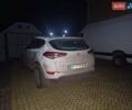 Белый Хендай Туксон, объемом двигателя 2 л и пробегом 110 тыс. км за 20700 $, фото 3 на Automoto.ua