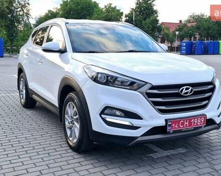 Хендай Туксон 2016 в Коломые на Automoto.ua Белый Хендай Туксон, объемом двигателя 2 л и пробегом 221 тыс. км за 16300 $, фото 16 на Automoto.ua