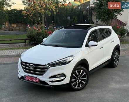 Білий Хендай Туксон, об'ємом двигуна 2 л та пробігом 175 тис. км за 18200 $, фото 4 на Automoto.ua
