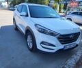 Білий Хендай Туксон, об'ємом двигуна 2 л та пробігом 185 тис. км за 13700 $, фото 8 на Automoto.ua