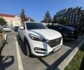 Белый Хендай Туксон, объемом двигателя 2 л и пробегом 86 тыс. км за 18999 $, фото 1 на Automoto.ua
