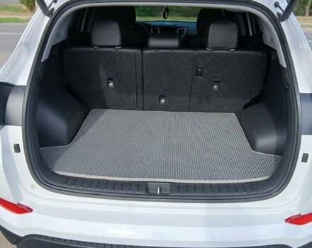 Белый Хендай Туксон, объемом двигателя 1.6 л и пробегом 106 тыс. км за 16500 $, фото 17 на Automoto.ua