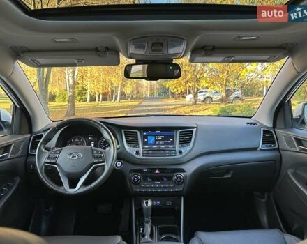 Білий Хендай Туксон, об'ємом двигуна 2 л та пробігом 148 тис. км за 22500 $, фото 21 на Automoto.ua