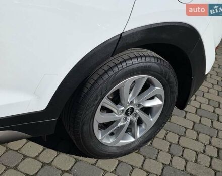 Хендай Туксон 2016 в Ивано-Франковске на Automoto.ua Белый Хендай Туксон, объемом двигателя 2 л и пробегом 148 тыс. км за 18950 $, фото 19 на Automoto.ua