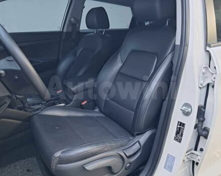 Белый Хендай Туксон, объемом двигателя 2 л и пробегом 157 тыс. км за 15500 $, фото 16 на Automoto.ua