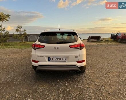 Хендай Туксон 2016 в Одессе на Automoto.ua Белый Хендай Туксон, объемом двигателя 1.6 л и пробегом 82 тыс. км за 18000 $, фото 7 на Automoto.ua