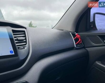 Белый Хендай Туксон, объемом двигателя 2 л и пробегом 147 тыс. км за 18740 $, фото 27 на Automoto.ua