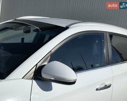 Хендай Туксон 2016 в Ивано-Франковске на Automoto.ua Белый Хендай Туксон, объемом двигателя 2 л и пробегом 148 тыс. км за 18950 $, фото 15 на Automoto.ua