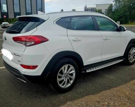 Білий Хендай Туксон, об'ємом двигуна 0 л та пробігом 77 тис. км за 9800 $, фото 6 на Automoto.ua