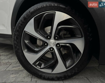 Хендай Туксон 2016 в Ивано-Франковске на Automoto.ua Белый Хендай Туксон, объемом двигателя 2 л и пробегом 95 тыс. км за 22850 $, фото 10 на Automoto.ua