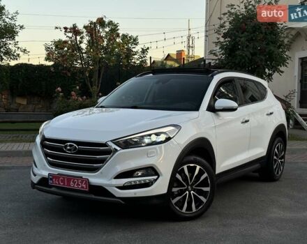 Білий Хендай Туксон, об'ємом двигуна 2 л та пробігом 175 тис. км за 18200 $, фото 7 на Automoto.ua