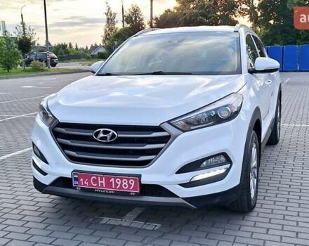 Хендай Туксон 2016 в Коломые на Automoto.ua Белый Хендай Туксон, объемом двигателя 2 л и пробегом 221 тыс. км за 16400 $, фото 47 на Automoto.ua