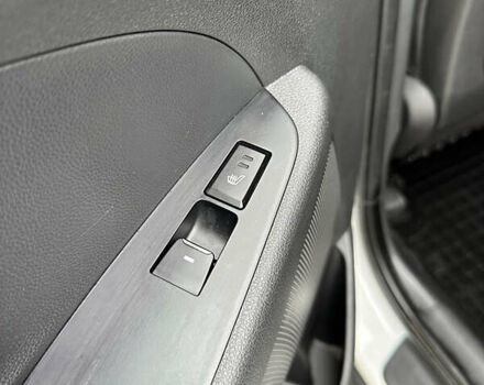 Білий Хендай Туксон, об'ємом двигуна 1.59 л та пробігом 82 тис. км за 17300 $, фото 12 на Automoto.ua