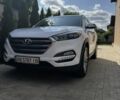 Белый Хендай Туксон, объемом двигателя 2 л и пробегом 220 тыс. км за 17200 $, фото 2 на Automoto.ua