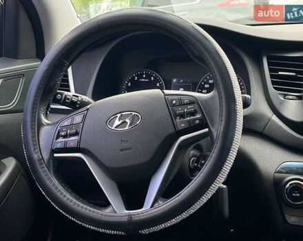 Белый Хендай Туксон, объемом двигателя 2 л и пробегом 147 тыс. км за 18740 $, фото 19 на Automoto.ua