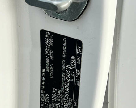 Белый Хендай Туксон, объемом двигателя 2 л и пробегом 129 тыс. км за 19500 $, фото 55 на Automoto.ua