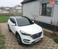Белый Хендай Туксон, объемом двигателя 2 л и пробегом 158 тыс. км за 21000 $, фото 1 на Automoto.ua