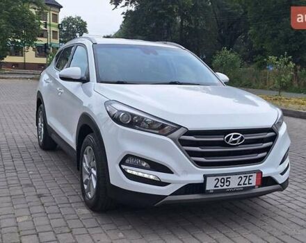 Белый Хендай Туксон, объемом двигателя 2 л и пробегом 221 тыс. км за 16500 $, фото 54 на Automoto.ua