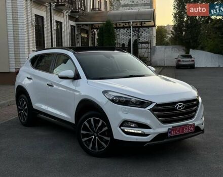 Білий Хендай Туксон, об'ємом двигуна 2 л та пробігом 175 тис. км за 18200 $, фото 10 на Automoto.ua
