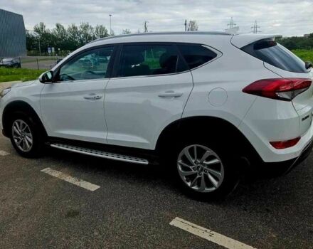 Білий Хендай Туксон, об'ємом двигуна 0 л та пробігом 77 тис. км за 9800 $, фото 3 на Automoto.ua