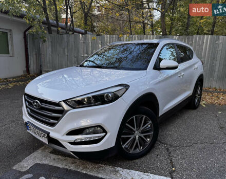 Хендай Туксон 2016 в Одессе на Automoto.ua Белый Хендай Туксон, объемом двигателя 2 л и пробегом 148 тыс. км за 20500 $, фото 1 на Automoto.ua