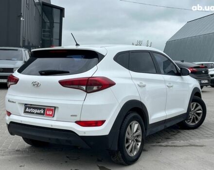 Хендай Туксон 2016 в Львове на Automoto.ua Белый Хендай Туксон, объемом двигателя 2 л и пробегом 147 тыс. км за 18740 $, фото 8 на Automoto.ua