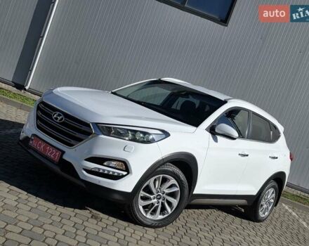 Хендай Туксон 2016 в Ивано-Франковске на Automoto.ua Белый Хендай Туксон, объемом двигателя 2 л и пробегом 148 тыс. км за 18950 $, фото 9 на Automoto.ua