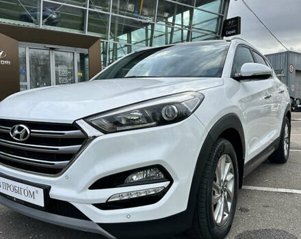 Білий Хендай Туксон, об'ємом двигуна 1.59 л та пробігом 82 тис. км за 17300 $, фото 9 на Automoto.ua