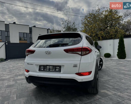 Хендай Туксон 2016 в Ивано-Франковске на Automoto.ua Белый Хендай Туксон, объемом двигателя 2 л и пробегом 95 тыс. км за 22850 $, фото 24 на Automoto.ua
