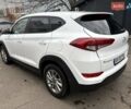 Белый Хендай Туксон, объемом двигателя 2 л и пробегом 203 тыс. км за 19000 $, фото 2 на Automoto.ua