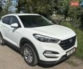 Белый Хендай Туксон, объемом двигателя 1.6 л и пробегом 180 тыс. км за 16500 $, фото 1 на Automoto.ua