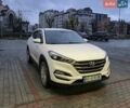 Белый Хендай Туксон, объемом двигателя 2 л и пробегом 158 тыс. км за 18000 $, фото 1 на Automoto.ua