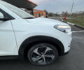 Белый Хендай Туксон, объемом двигателя 2 л и пробегом 152 тыс. км за 18500 $, фото 30 на Automoto.ua