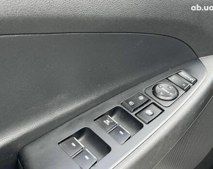 Хендай Туксон 2016 в Львове на Automoto.ua Белый Хендай Туксон, объемом двигателя 2 л и пробегом 147 тыс. км за 18740 $, фото 37 на Automoto.ua