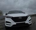 Белый Хендай Туксон, объемом двигателя 2 л и пробегом 182 тыс. км за 14100 $, фото 1 на Automoto.ua
