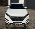 Белый Хендай Туксон, объемом двигателя 1.69 л и пробегом 210 тыс. км за 17100 $, фото 1 на Automoto.ua