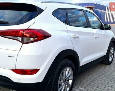 Хендай Туксон 2016 в Коломые на Automoto.ua Белый Хендай Туксон, объемом двигателя 2 л и пробегом 221 тыс. км за 16400 $, фото 46 на Automoto.ua