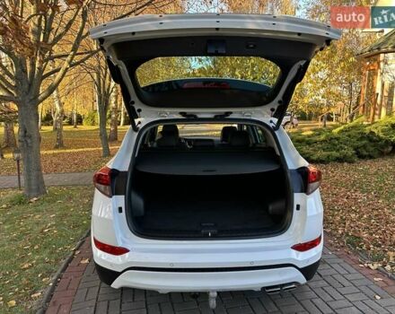 Білий Хендай Туксон, об'ємом двигуна 2 л та пробігом 148 тис. км за 22500 $, фото 69 на Automoto.ua