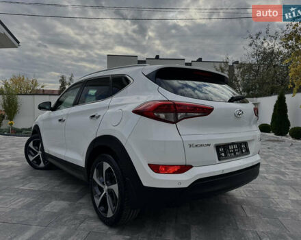 Хендай Туксон 2016 в Ивано-Франковске на Automoto.ua Белый Хендай Туксон, объемом двигателя 2 л и пробегом 95 тыс. км за 22850 $, фото 26 на Automoto.ua