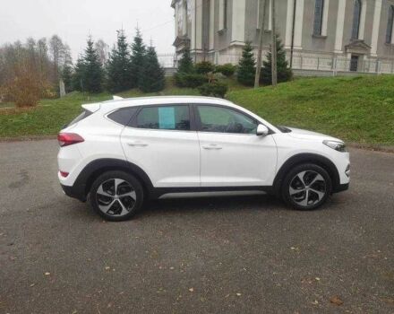 Білий Хендай Туксон, об'ємом двигуна 1.6 л та пробігом 85 тис. км за 10600 $, фото 2 на Automoto.ua