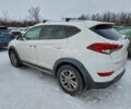 Белый Хендай Туксон, объемом двигателя 2 л и пробегом 74 тыс. км за 3800 $, фото 1 на Automoto.ua