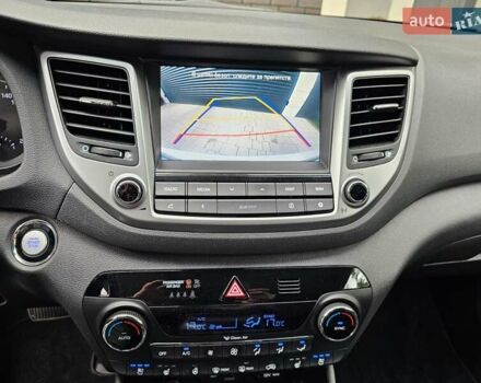 Білий Хендай Туксон, об'ємом двигуна 2 л та пробігом 80 тис. км за 20000 $, фото 8 на Automoto.ua