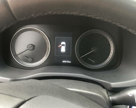 Белый Хендай Туксон, объемом двигателя 2 л и пробегом 38 тыс. км за 24000 $, фото 8 на Automoto.ua