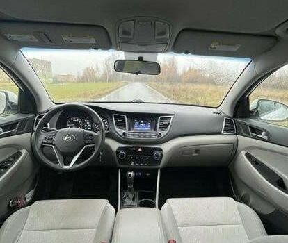 Белый Хендай Туксон, объемом двигателя 0 л и пробегом 144 тыс. км за 12600 $, фото 9 на Automoto.ua