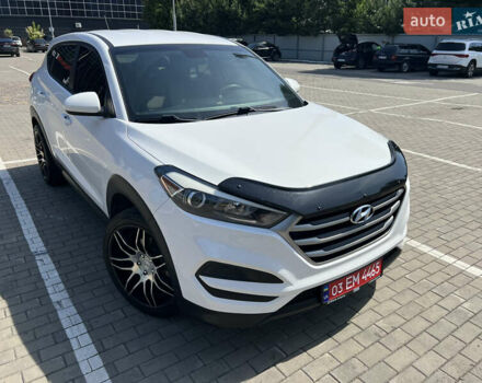 Белый Хендай Туксон, объемом двигателя 2 л и пробегом 167 тыс. км за 13900 $, фото 11 на Automoto.ua