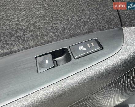 Белый Хендай Туксон, объемом двигателя 1.69 л и пробегом 178 тыс. км за 12800 $, фото 14 на Automoto.ua