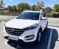 Белый Хендай Туксон, объемом двигателя 2 л и пробегом 156 тыс. км за 17500 $, фото 1 на Automoto.ua